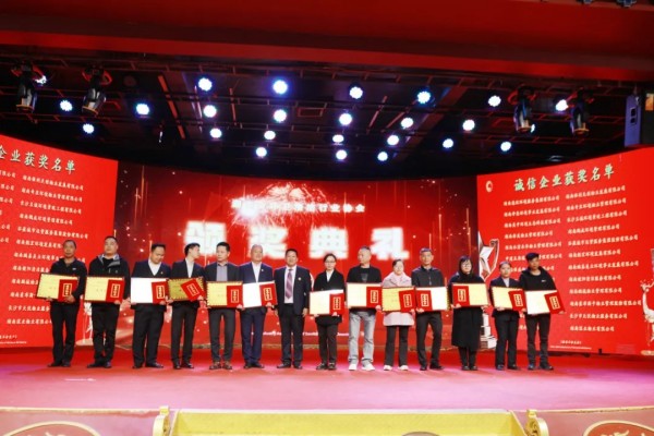 长沙清洁,长沙清洁服务,长沙专业清洁,长沙清洁公司,湖南专业清洁,长沙保洁公司,长沙专业保洁,长沙物业保洁