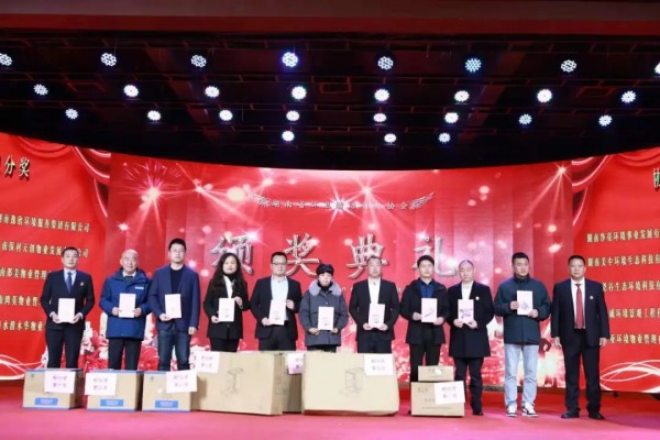 长沙清洁,长沙清洁服务,长沙专业清洁,长沙清洁公司,湖南专业清洁,长沙保洁公司,长沙专业保洁,长沙物业保洁